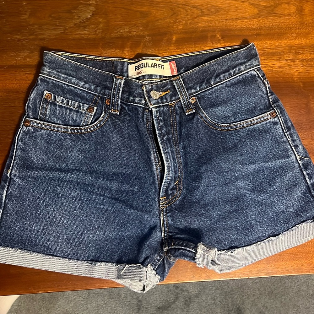 Levi’s 505 shorts size 29